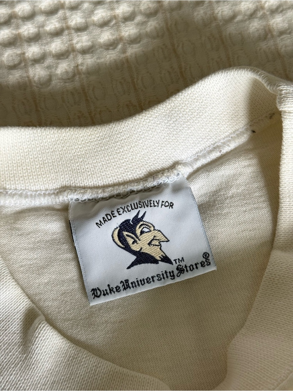 Vintage 1990s Duke University White Graphic Crewneck Tee single stitched - Picture 5 of 6